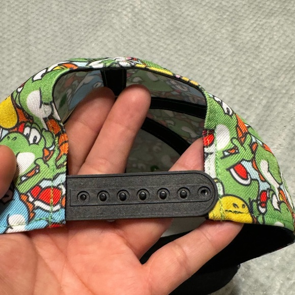 NWT Super Mario brothers Yoshi all over print SnapBack cap for men’s - Picture 7 of 7